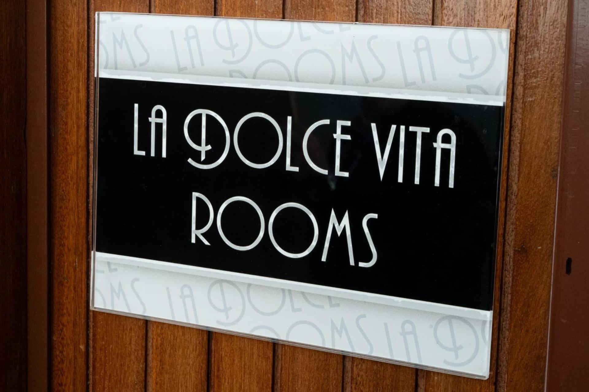 La Dolce Vita Rooms Róma Kültér fotó